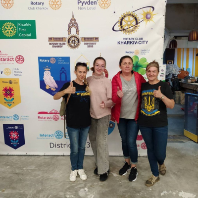 Exchange of vitamins between charitable Ukrainian women!