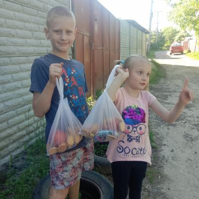 Дорослі, діти, собаки, кошки — Александр Кобзев допомогає всім