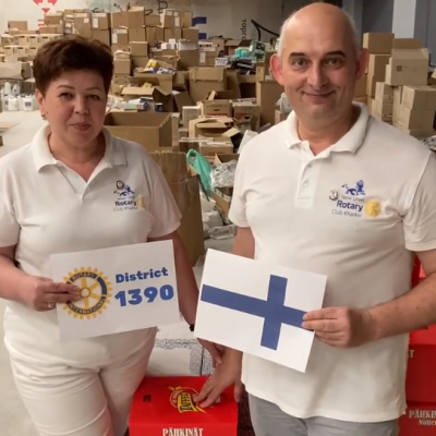 Пів ночі чекали, пів дня розбирали, до фінських продуктів звикали!