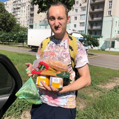 За тушонкою сходив - день немарно прожив!