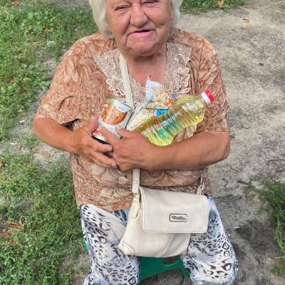 Ти живи, поки живеться, а журбу забудь, - минеться!