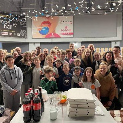 Come back home, Ротарі кідс.