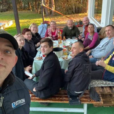 До грибів Євген привів.